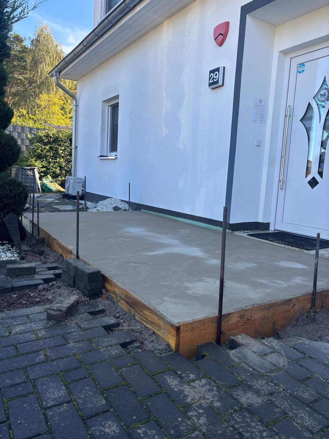 Aushub und Planum für Fundamentarbeiten